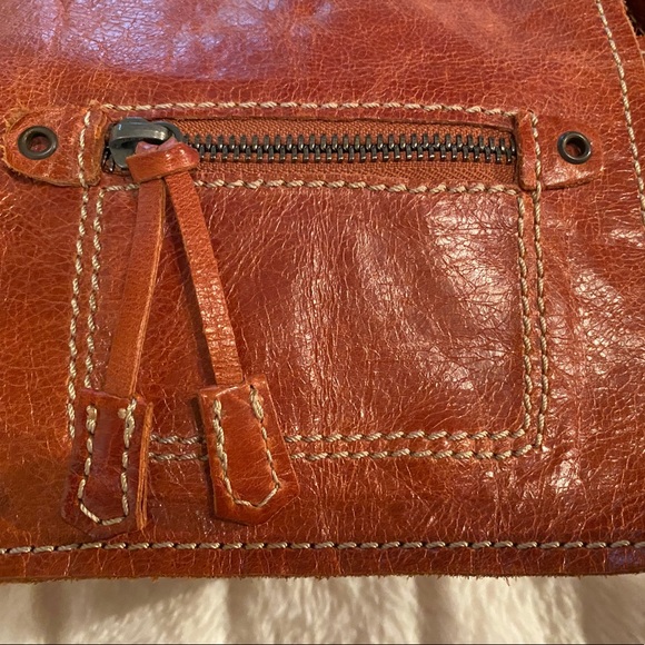 Francesco Biasia Leather Boho Style Shoulder Bag - Picture 9 of 14